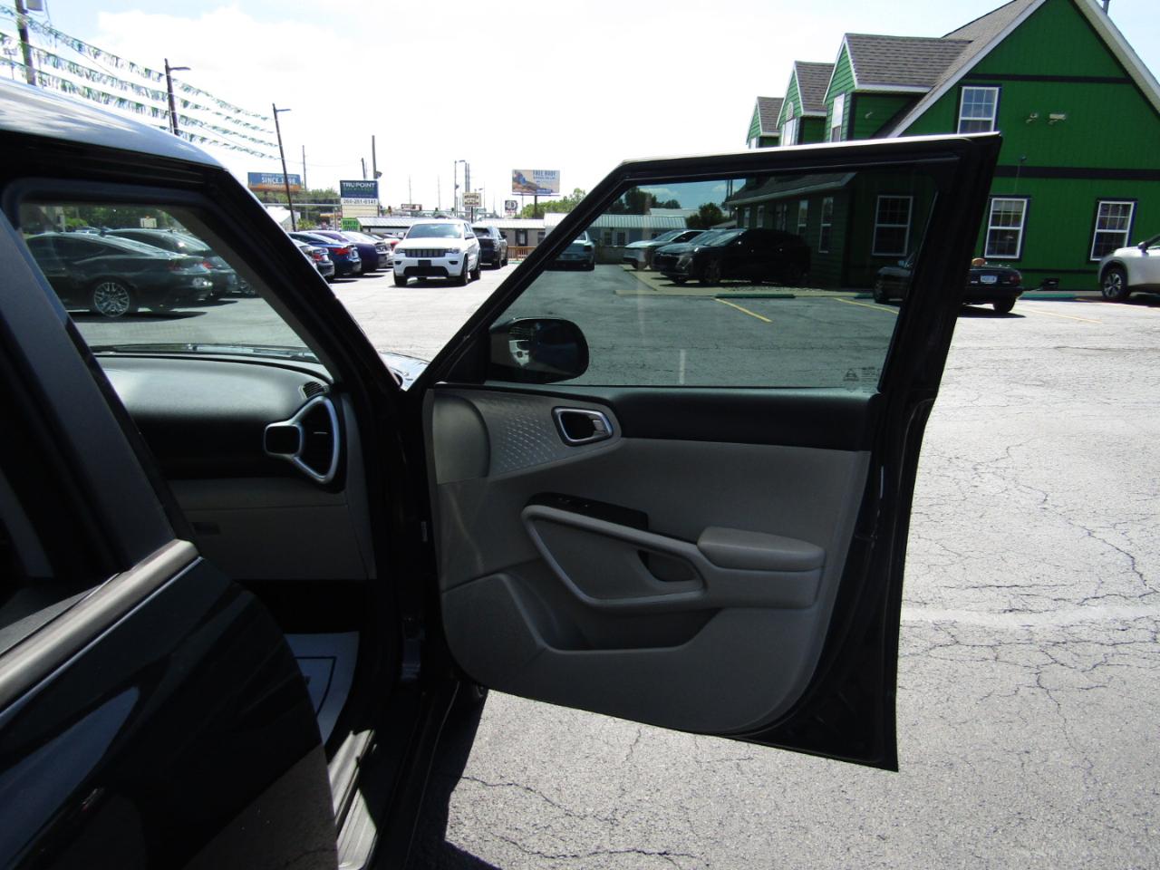 Kia Soul LX 2020