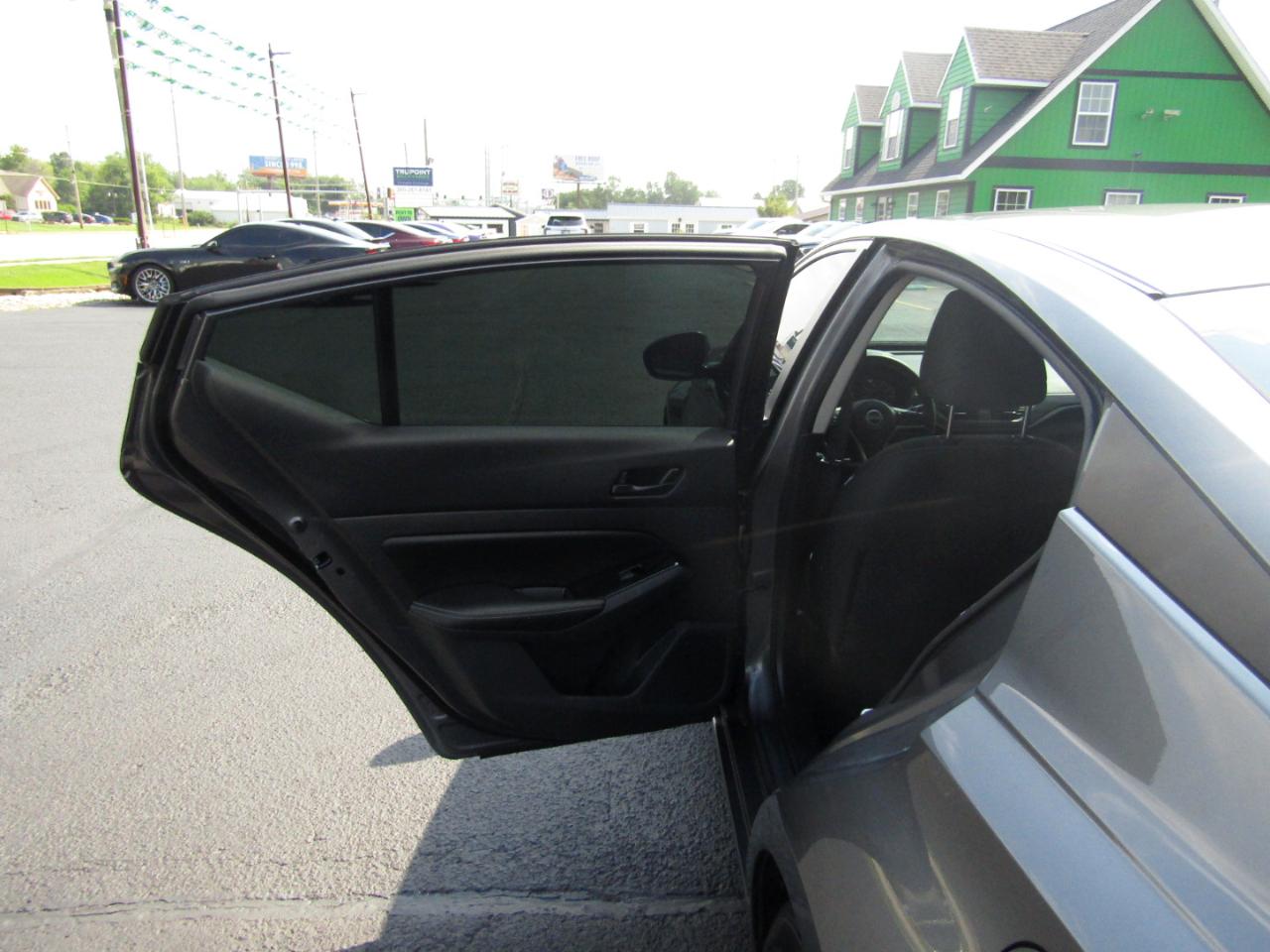 Nissan Altima 2.5 SV 2023