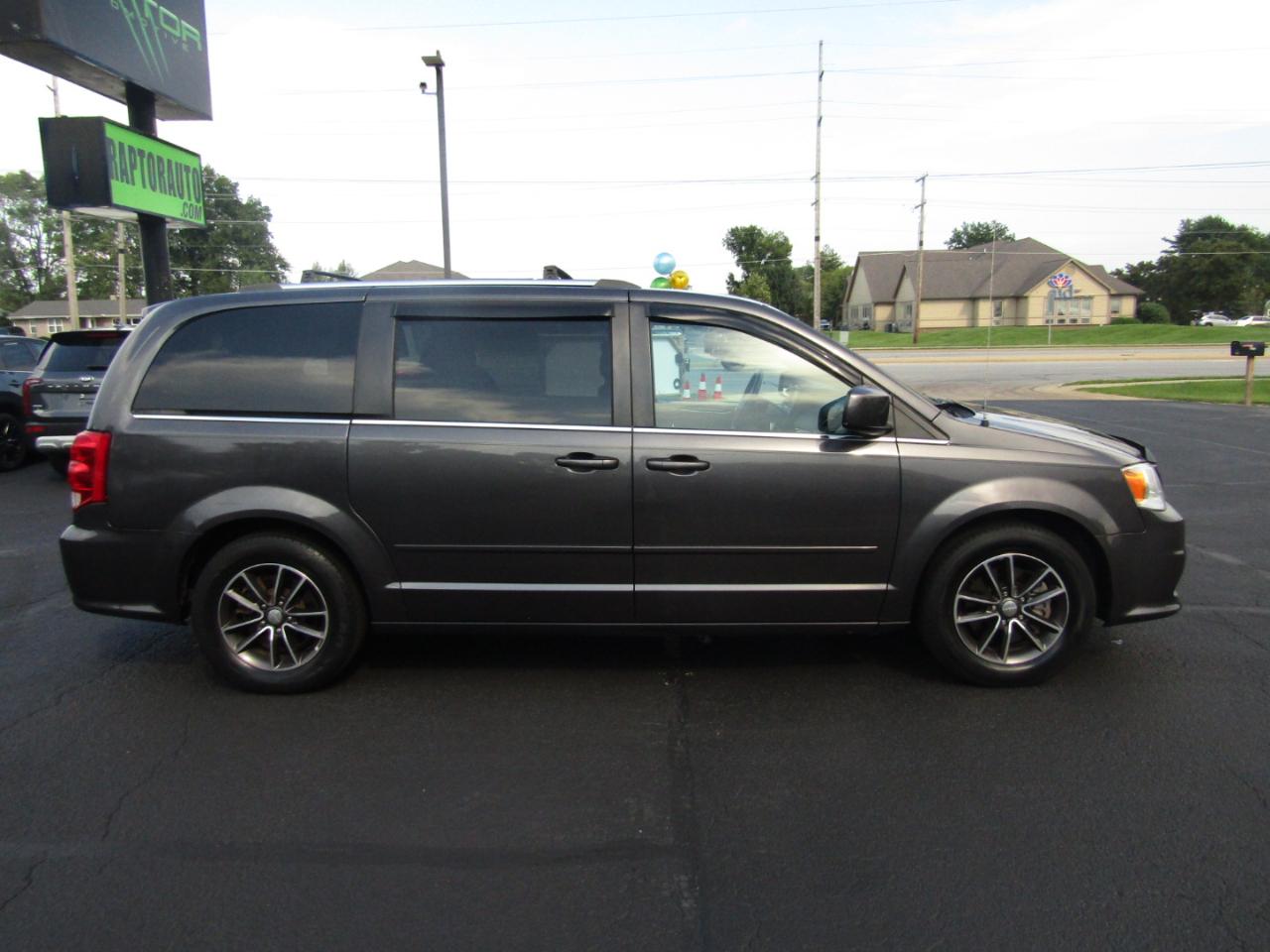 Dodge Grand Caravan SXT 2017