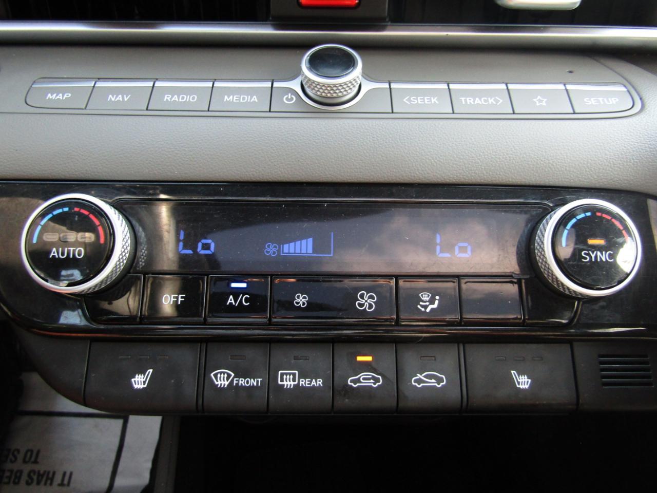 Hyundai Elantra SEL 2024