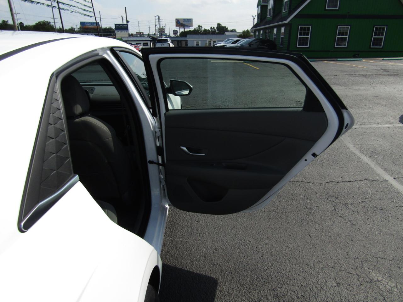 Hyundai Elantra SEL 2024