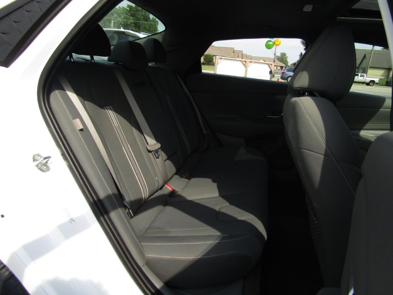 Hyundai Elantra SEL 2024