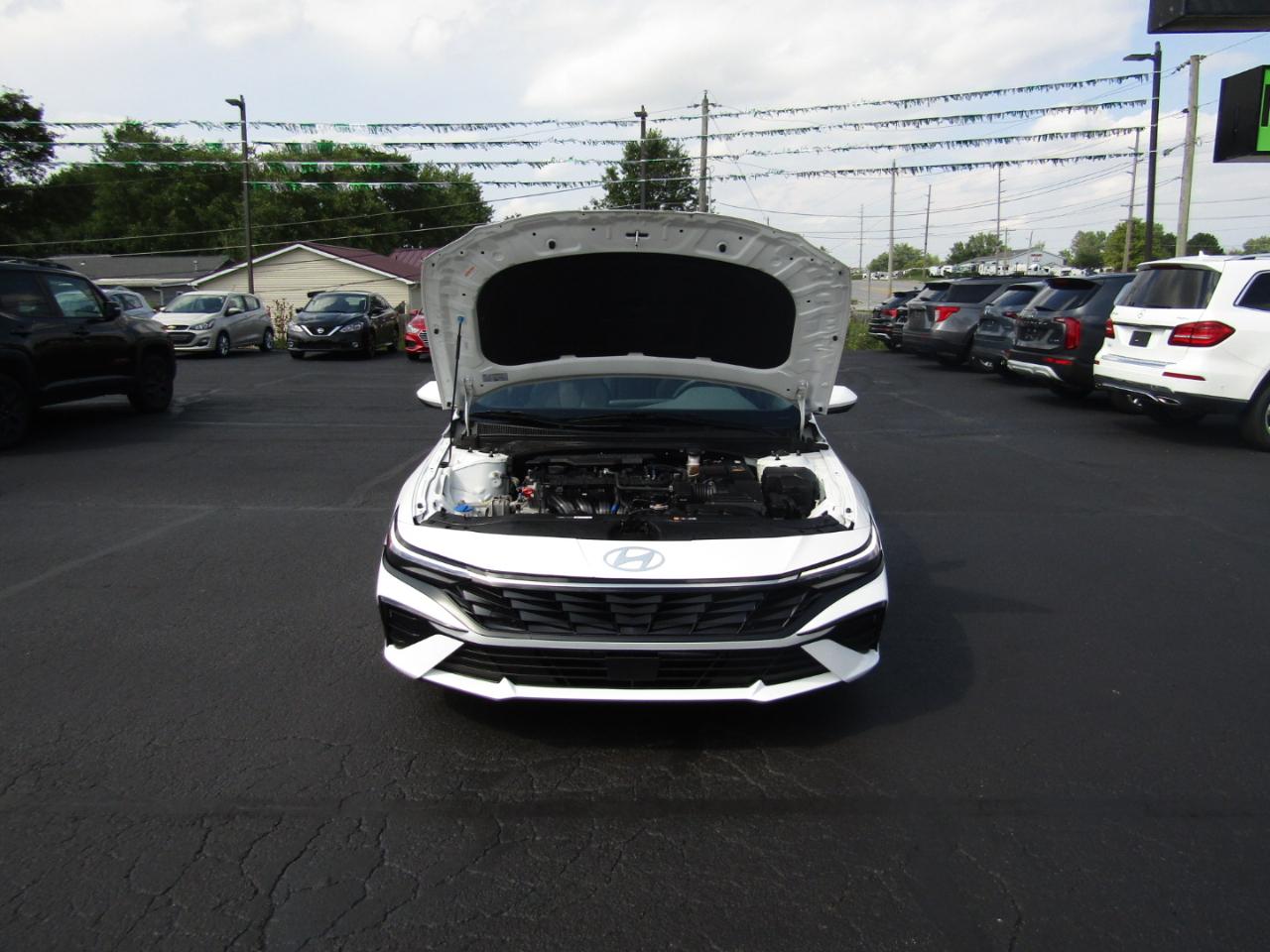 Hyundai Elantra SEL 2024