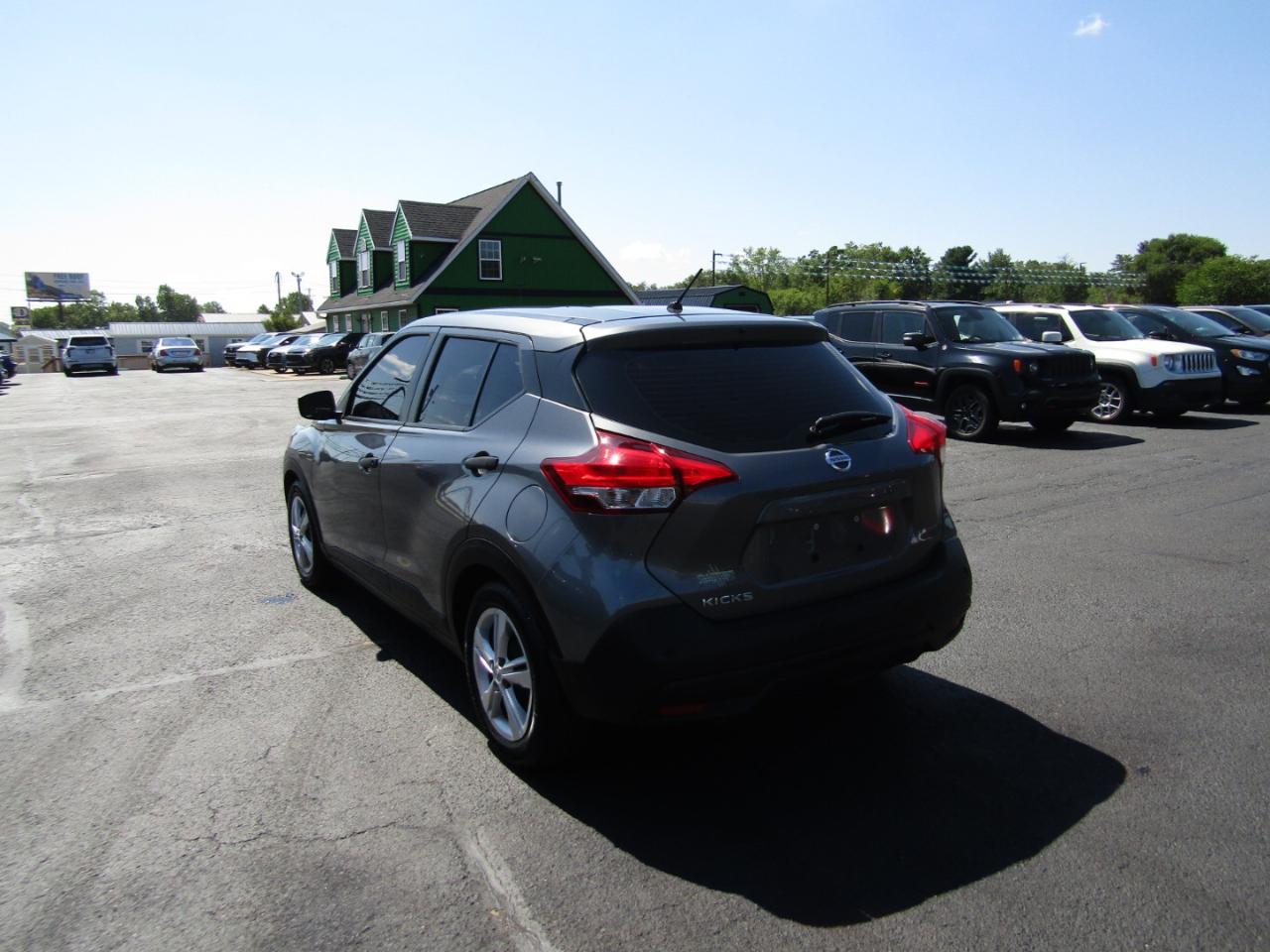 Nissan Kicks S 2020