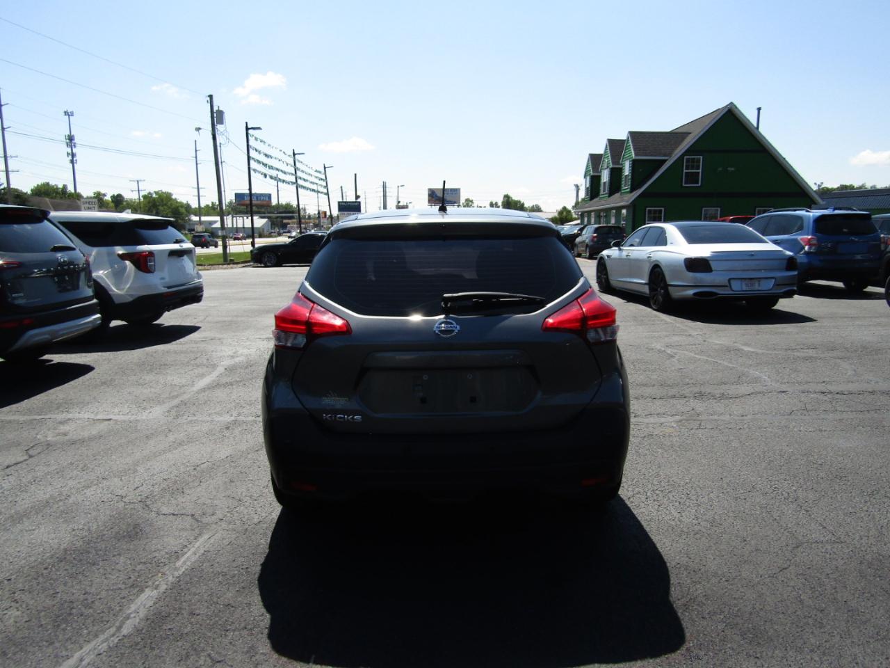 Nissan Kicks S 2020