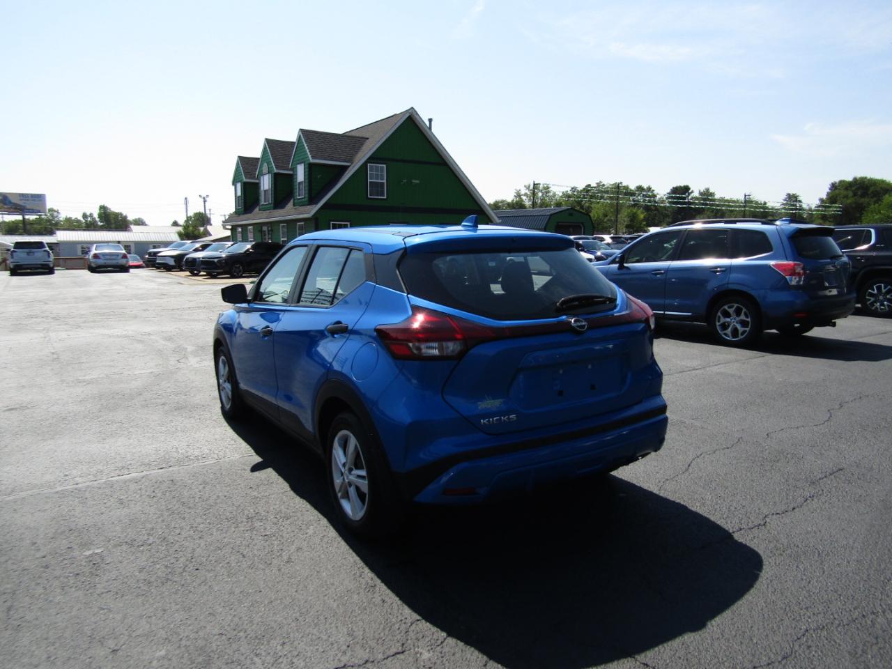 Nissan Kicks S 2023