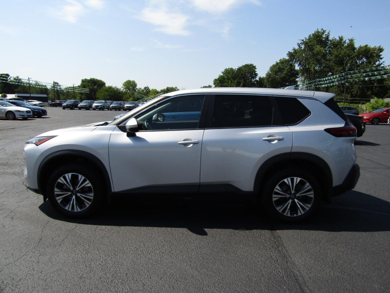 Nissan Rogue SV AWD 2022