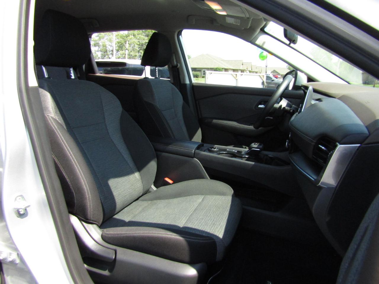 Nissan Rogue SV AWD 2022