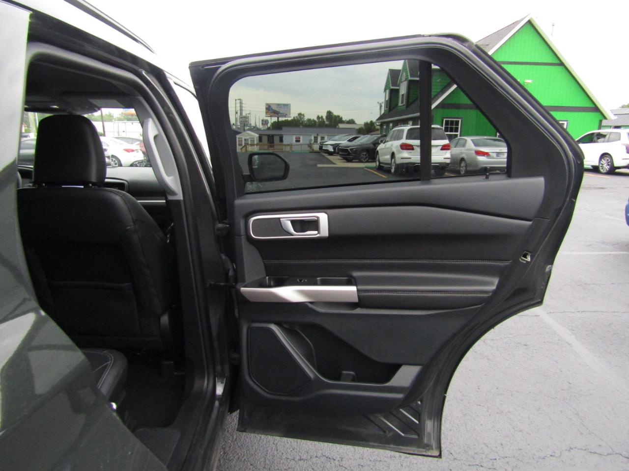 Ford Explorer  2023