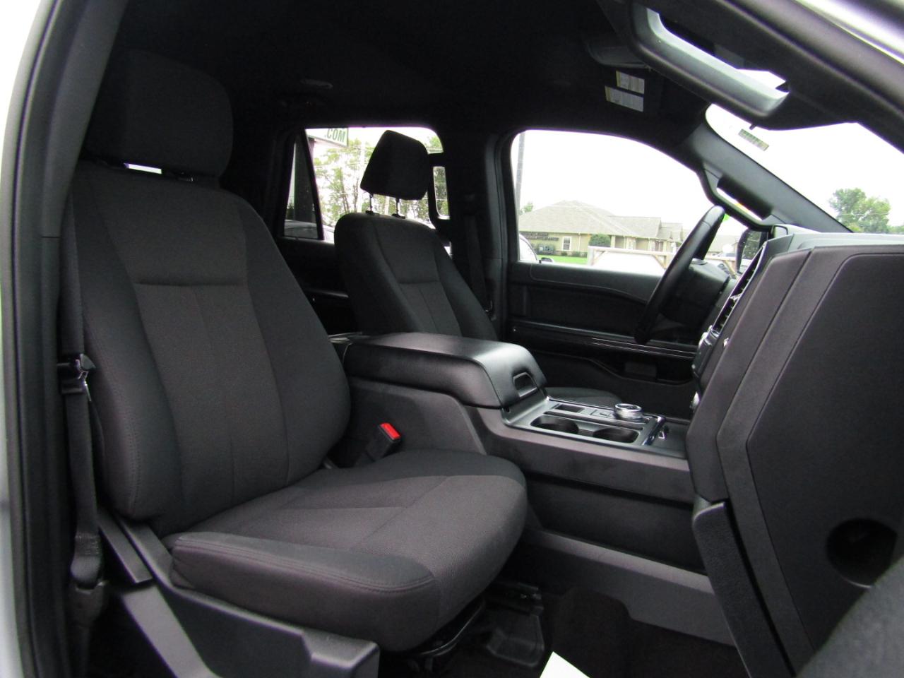 Ford Expedition  2021