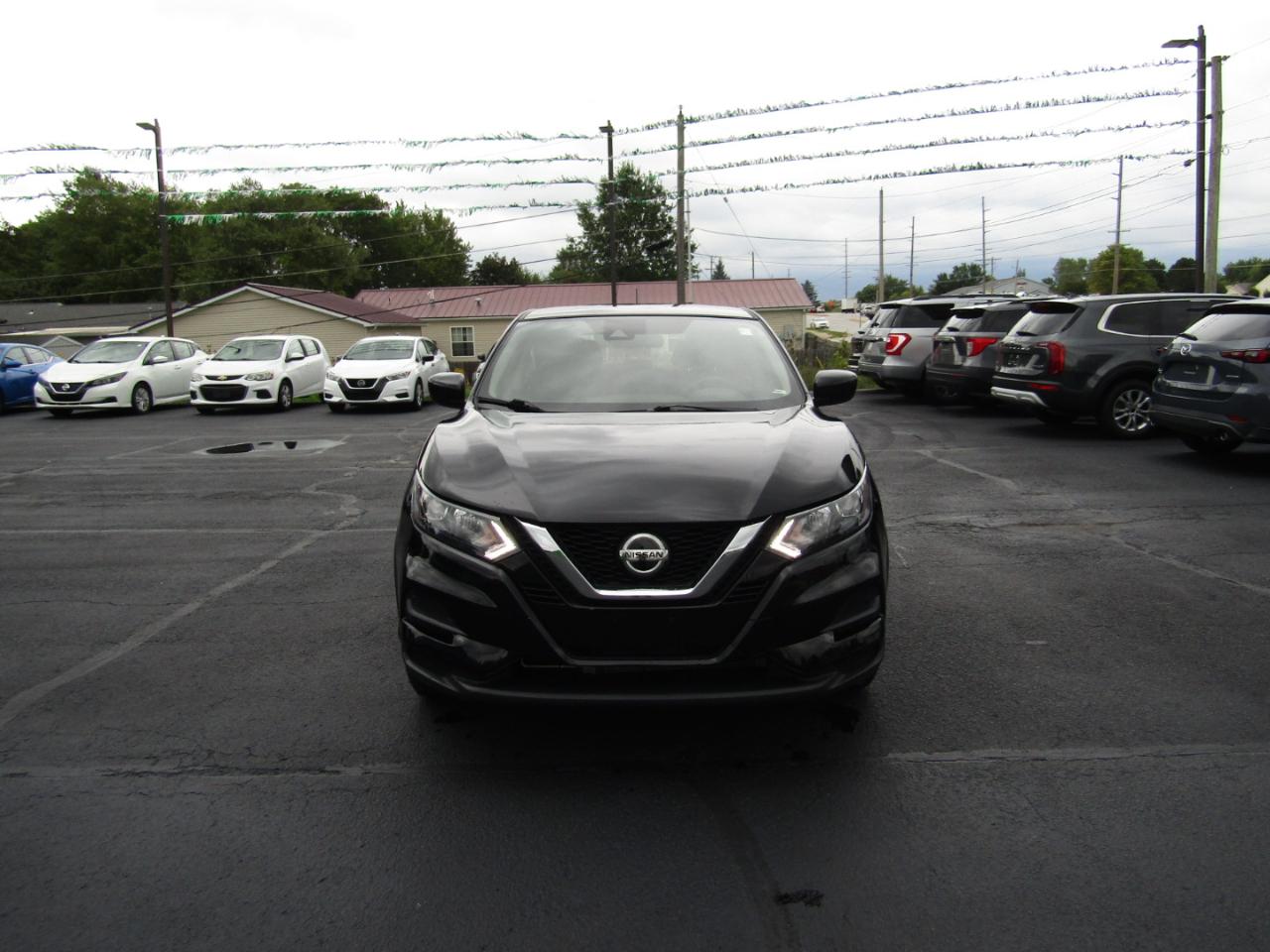 Nissan Rogue Sport S 2021