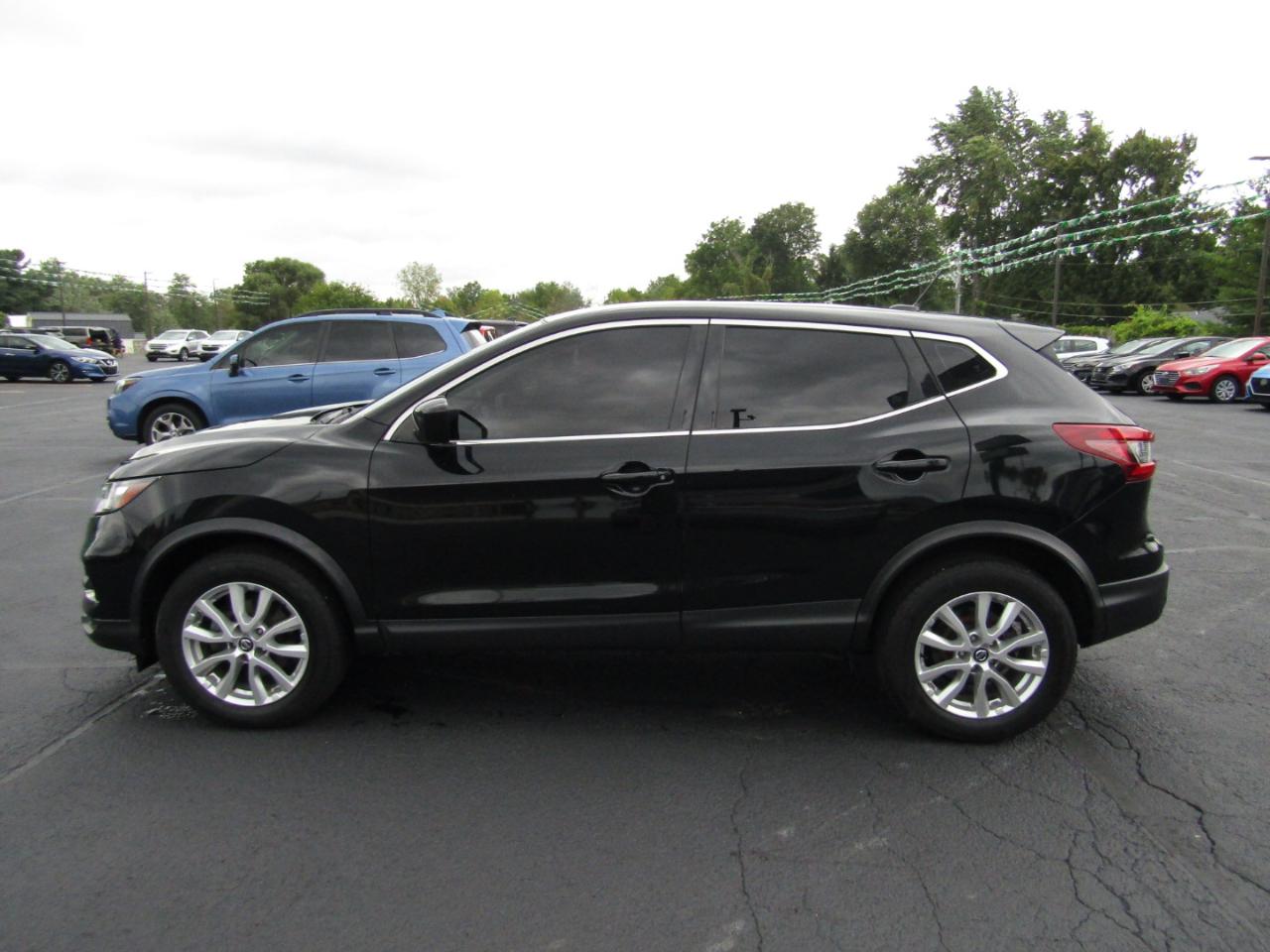 Nissan Rogue Sport S 2021