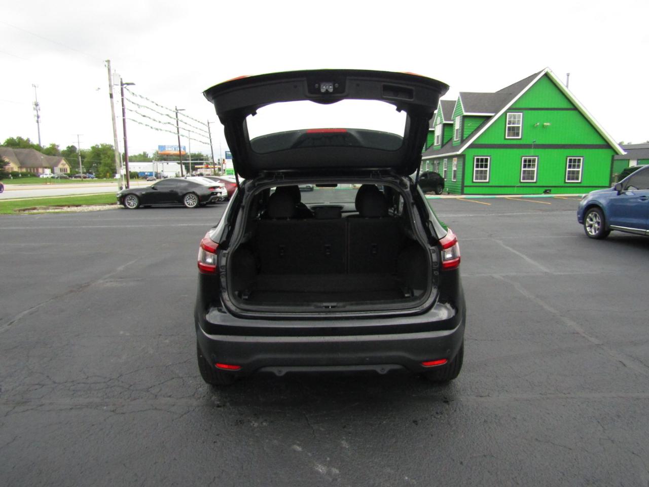 Nissan Rogue Sport S 2021