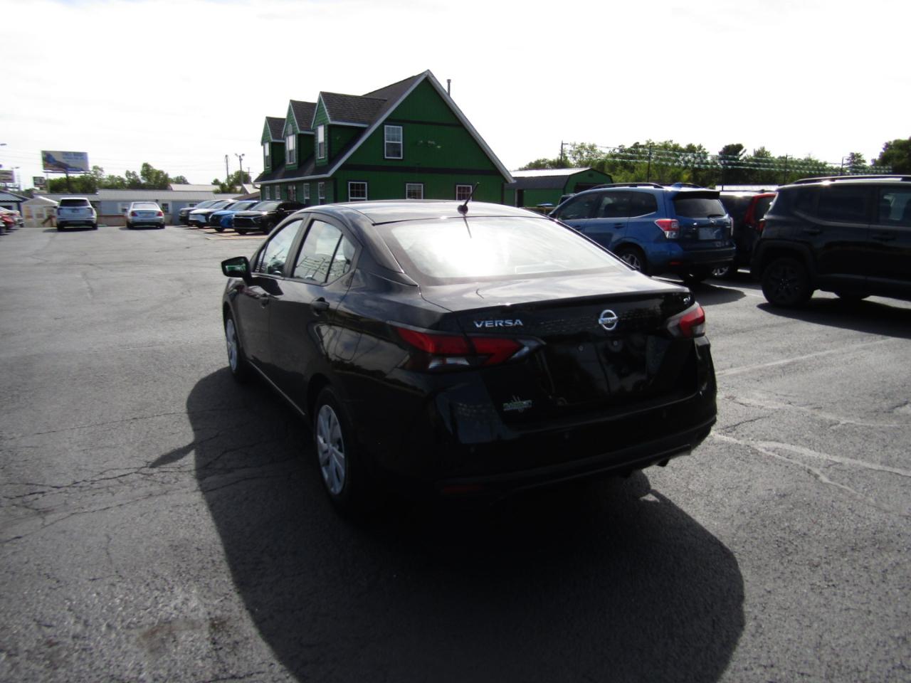 Nissan Versa S 2024