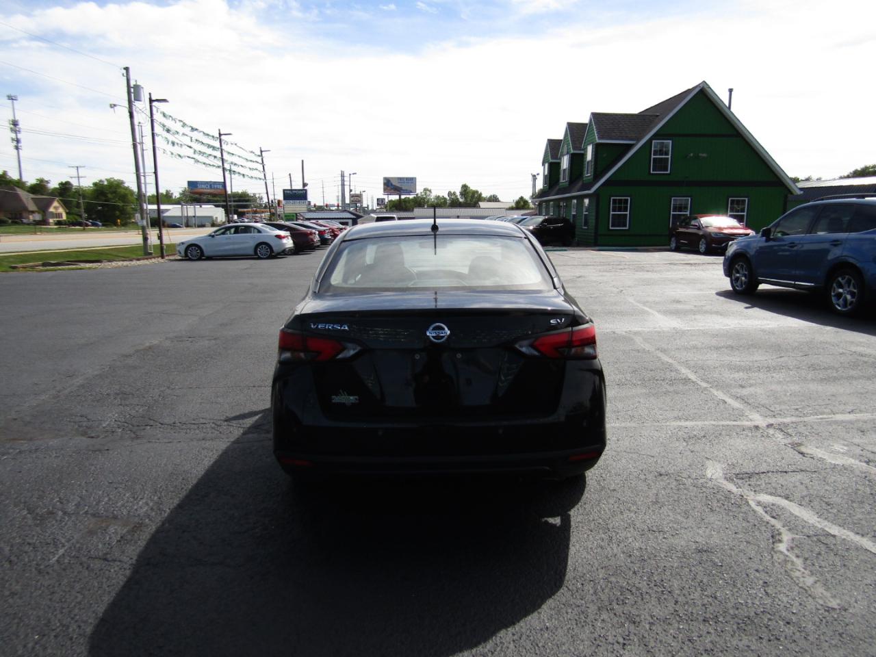 Nissan Versa S 2024