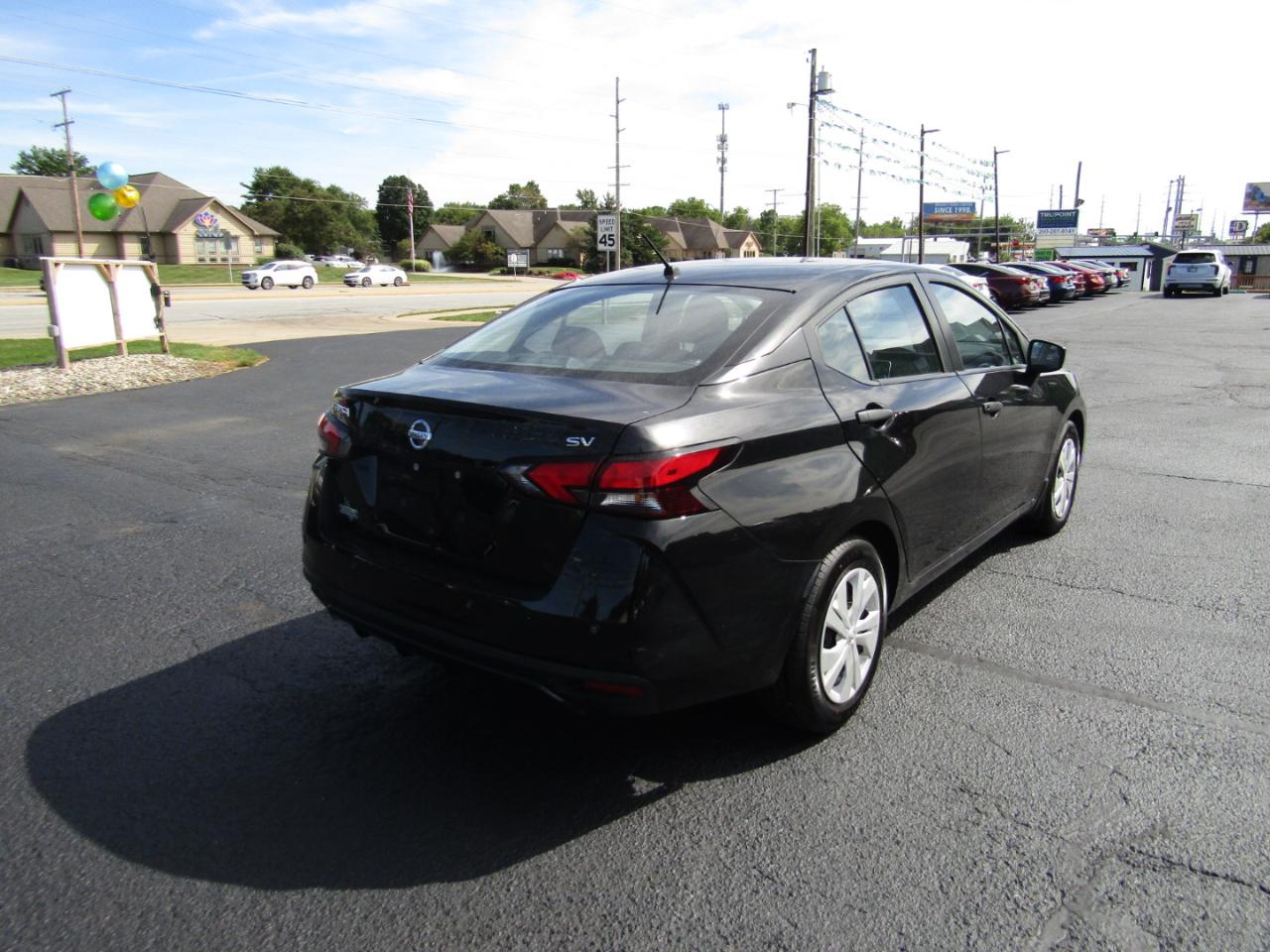 Nissan Versa S 2024