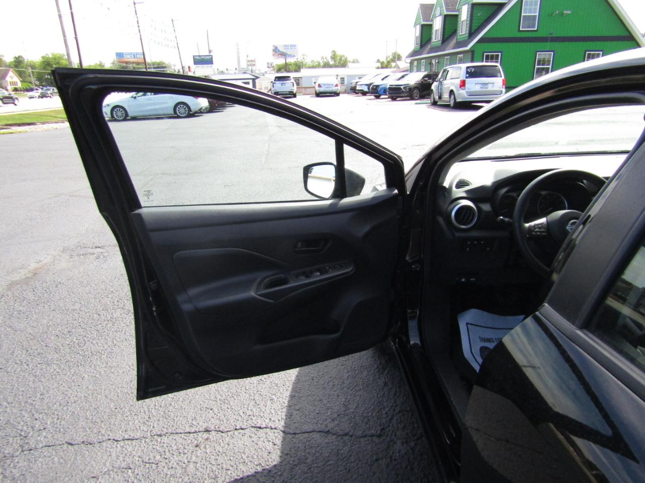 Nissan Versa S 2024