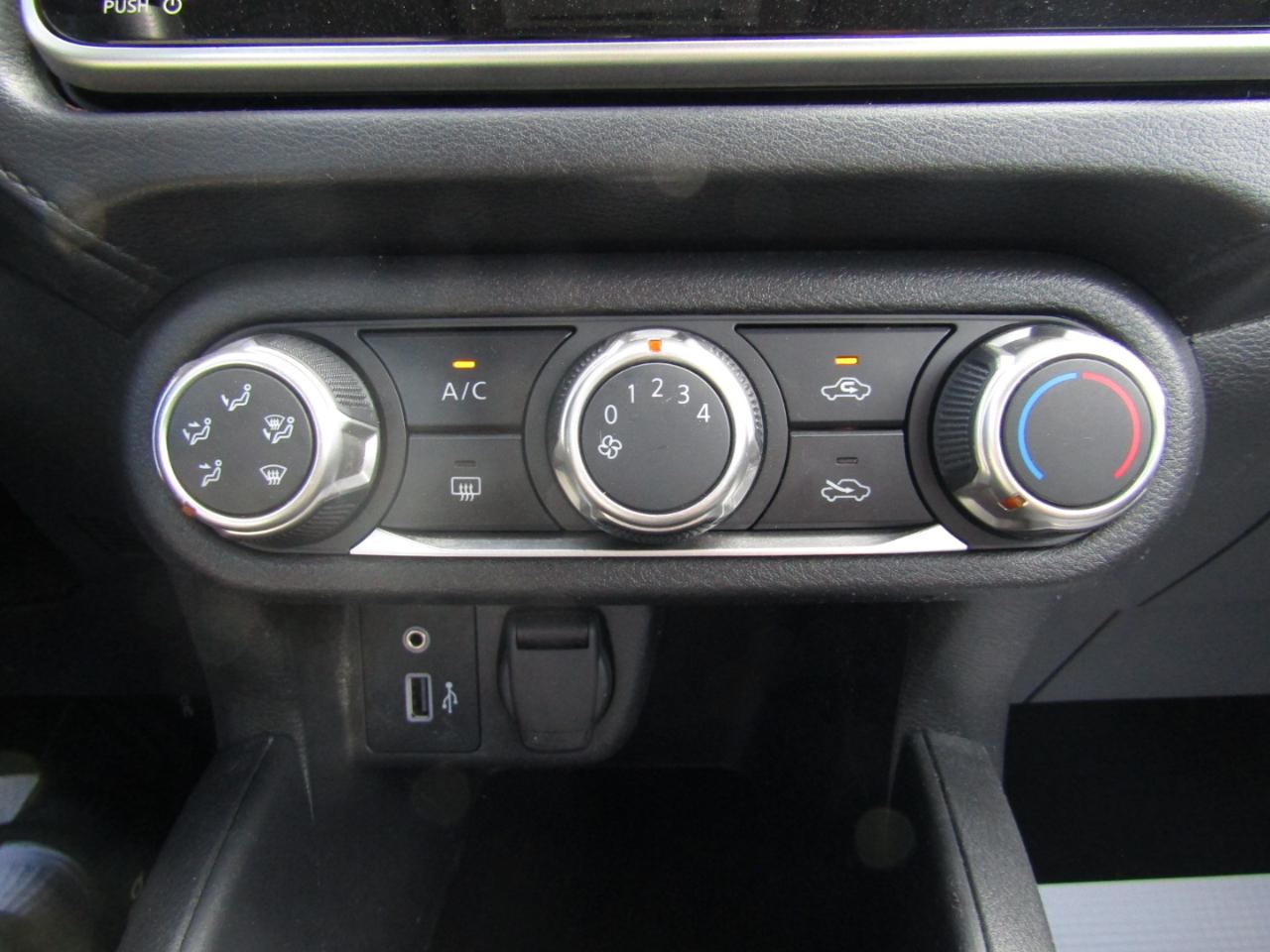 Nissan Versa S 2024