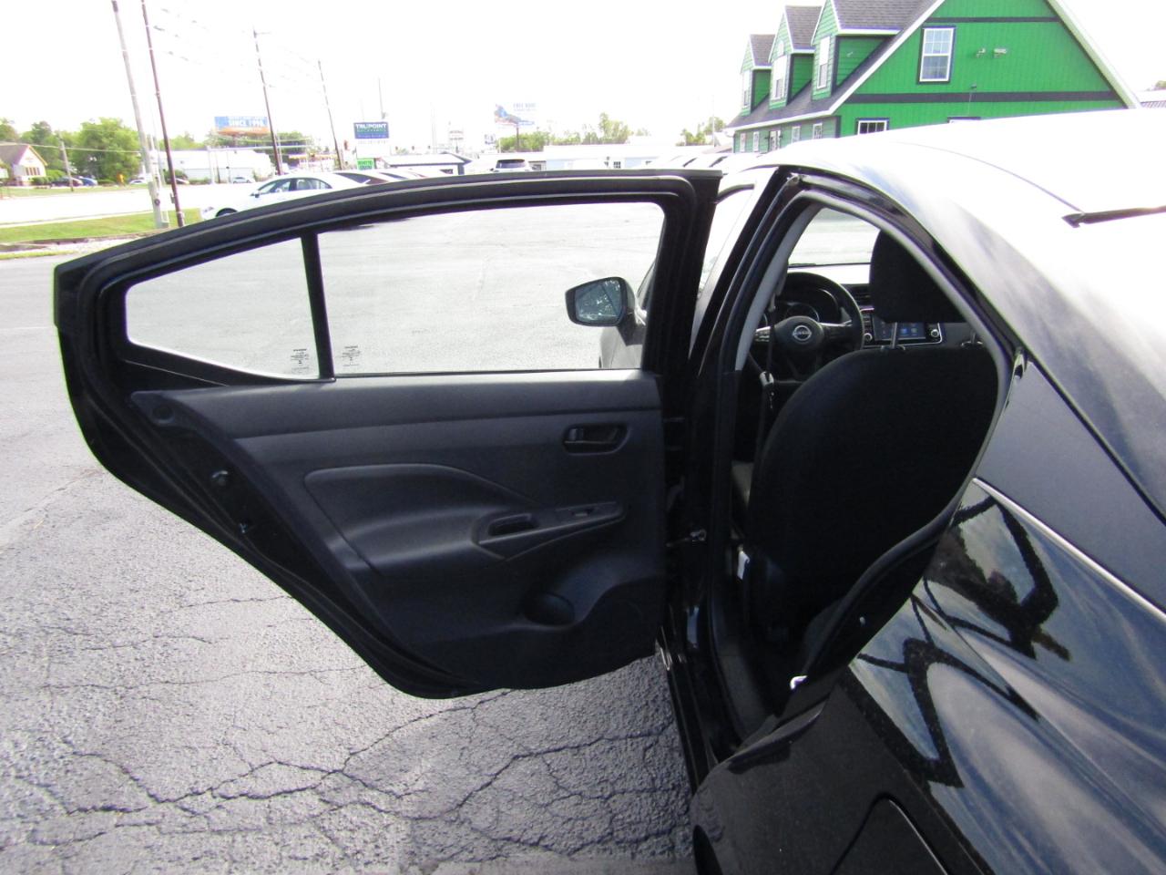 Nissan Versa S 2024