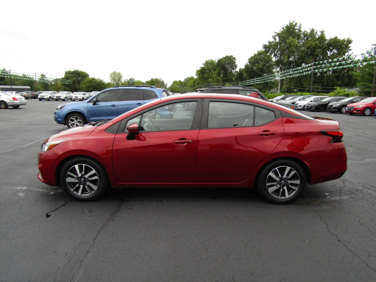 Nissan Versa SV 2021