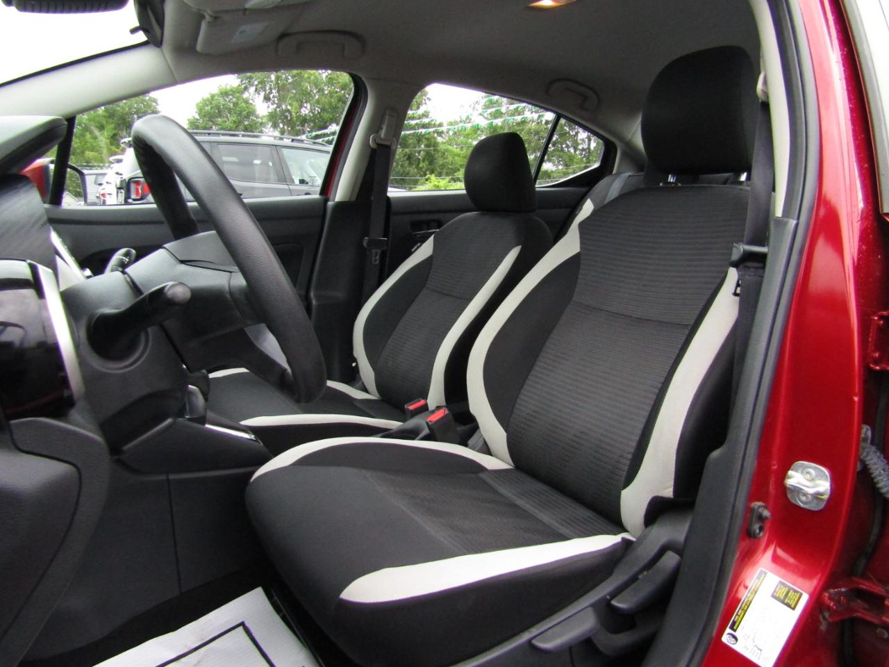 Nissan Versa SV 2021