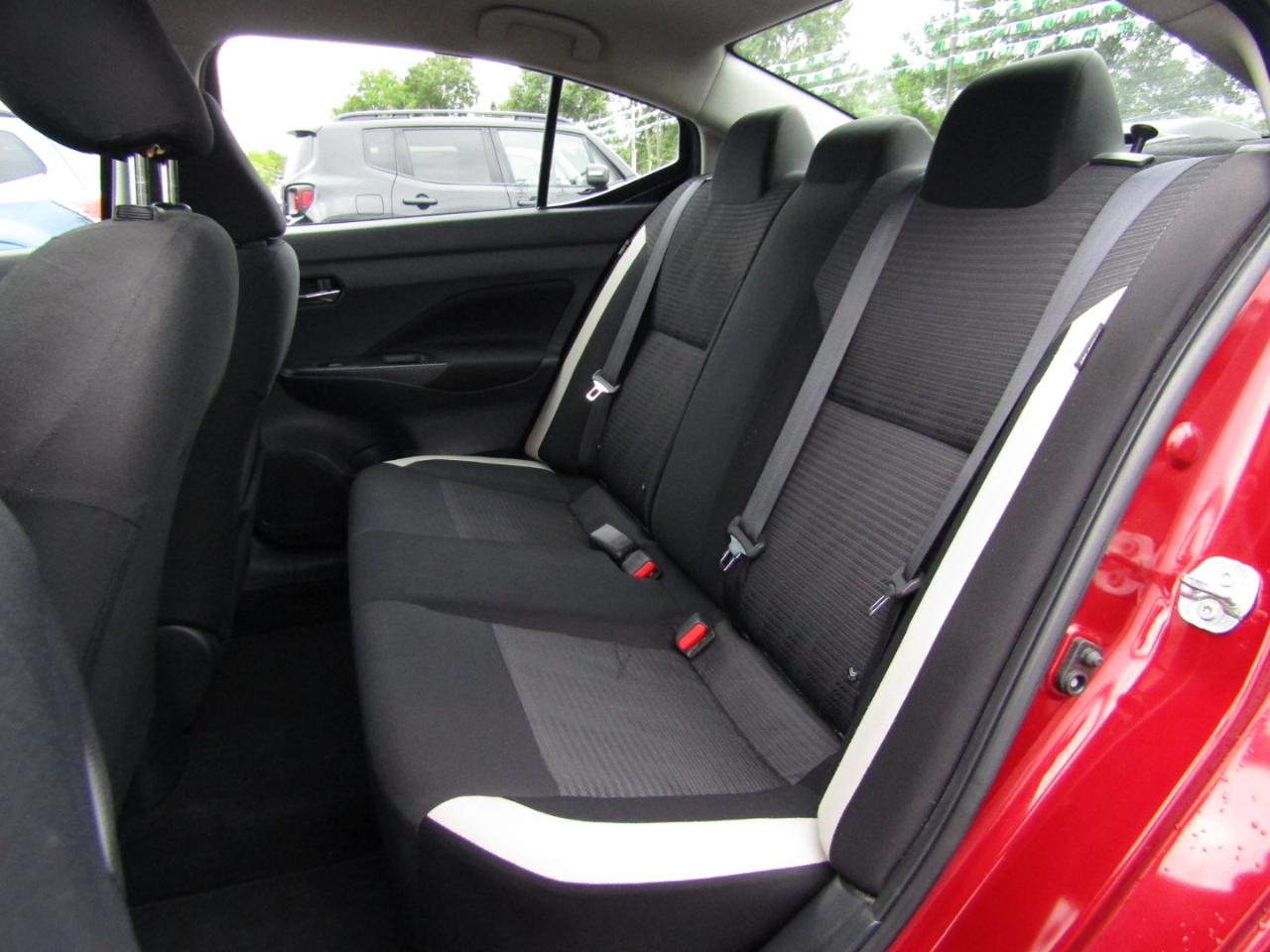 Nissan Versa SV 2021