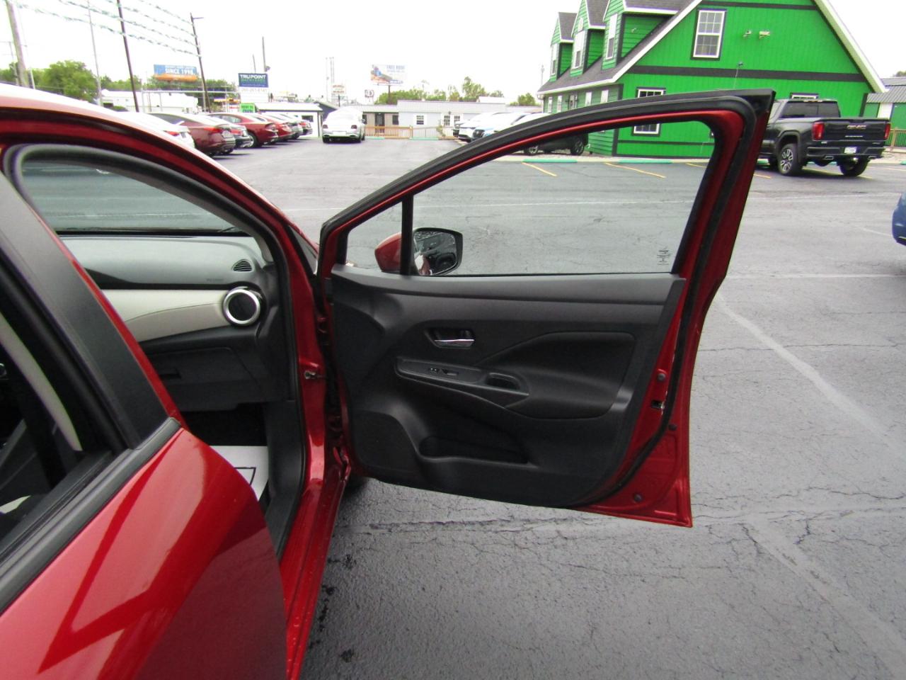 Nissan Versa SV 2021