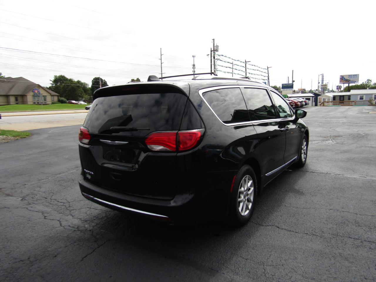 Chrysler Pacifica Touring-L 2020