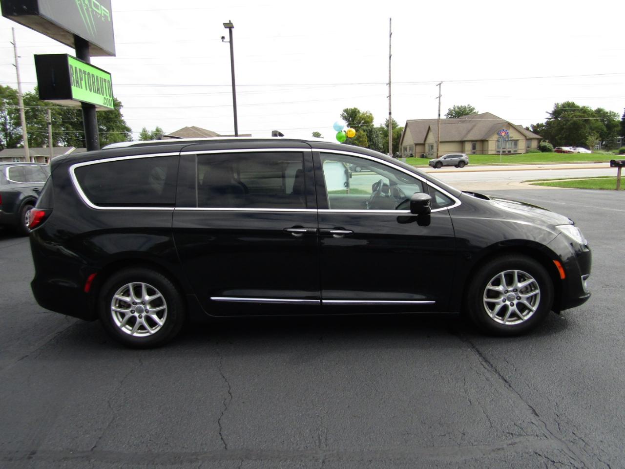 Chrysler Pacifica Touring-L 2020
