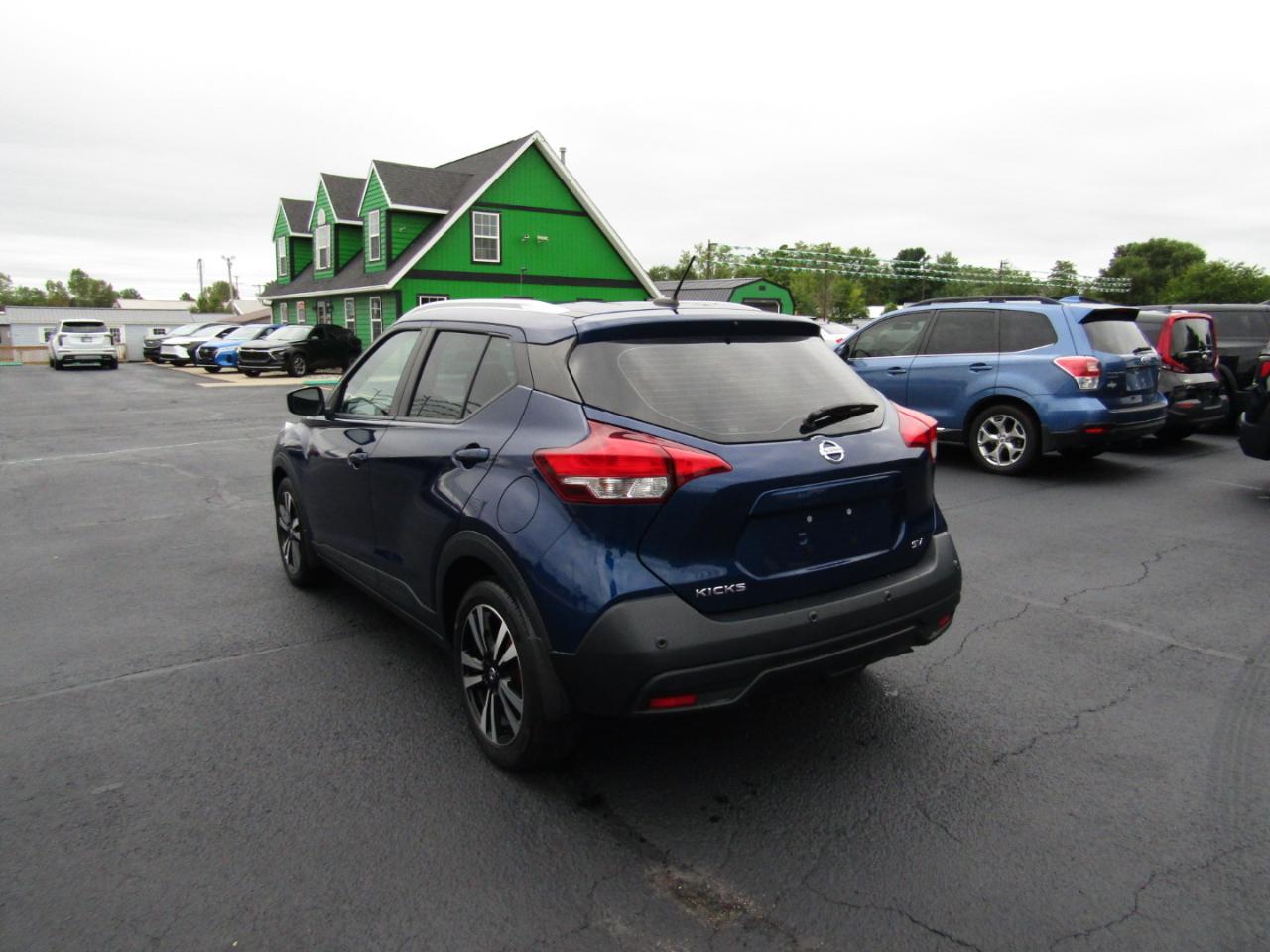 Nissan Kicks SV 2020