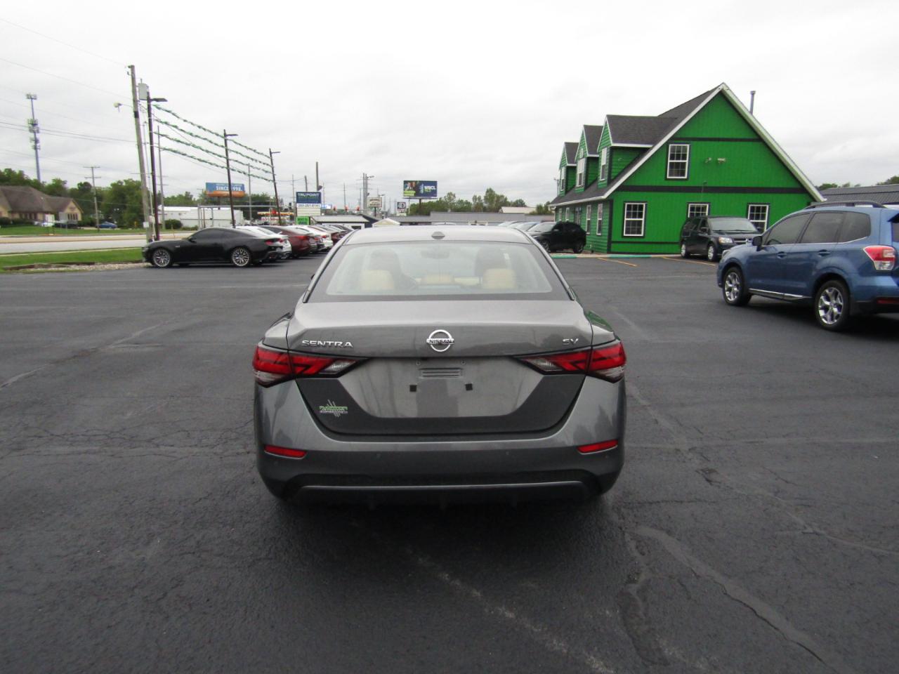 Nissan Sentra SV 2021