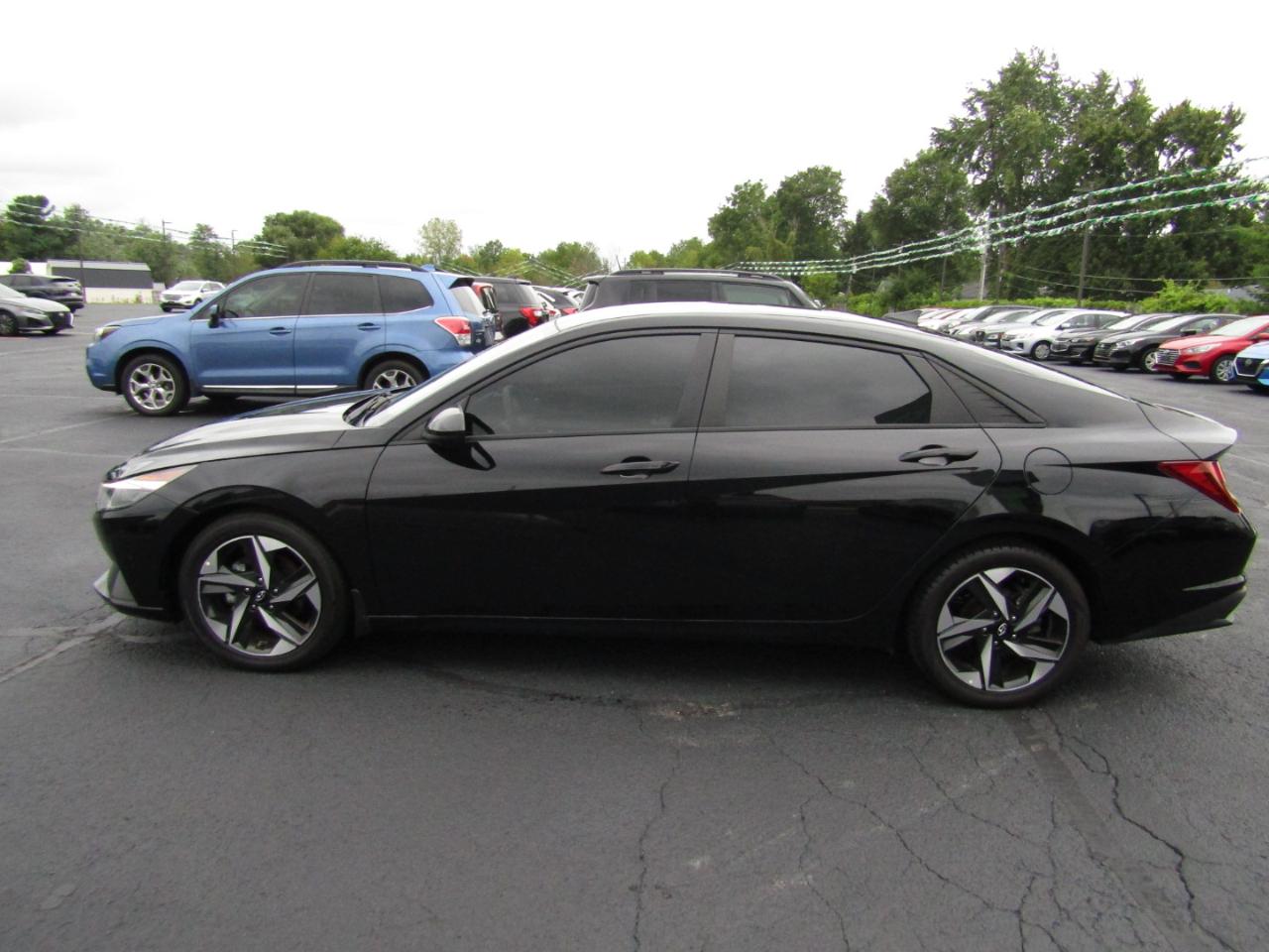 Hyundai Elantra SEL 2023
