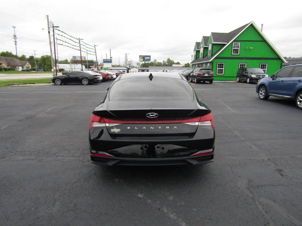 Hyundai Elantra SEL 2023