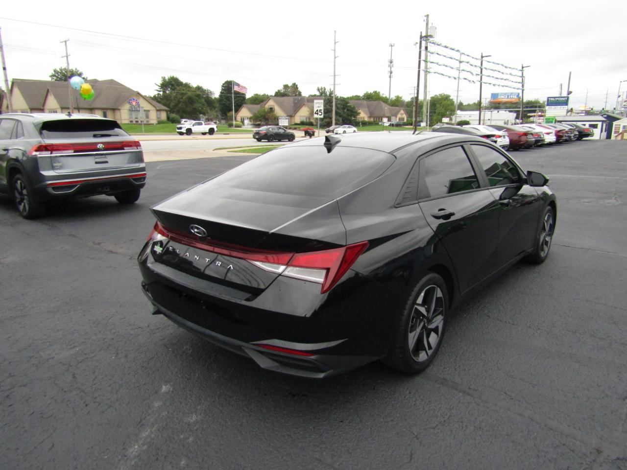 Hyundai Elantra SEL 2023