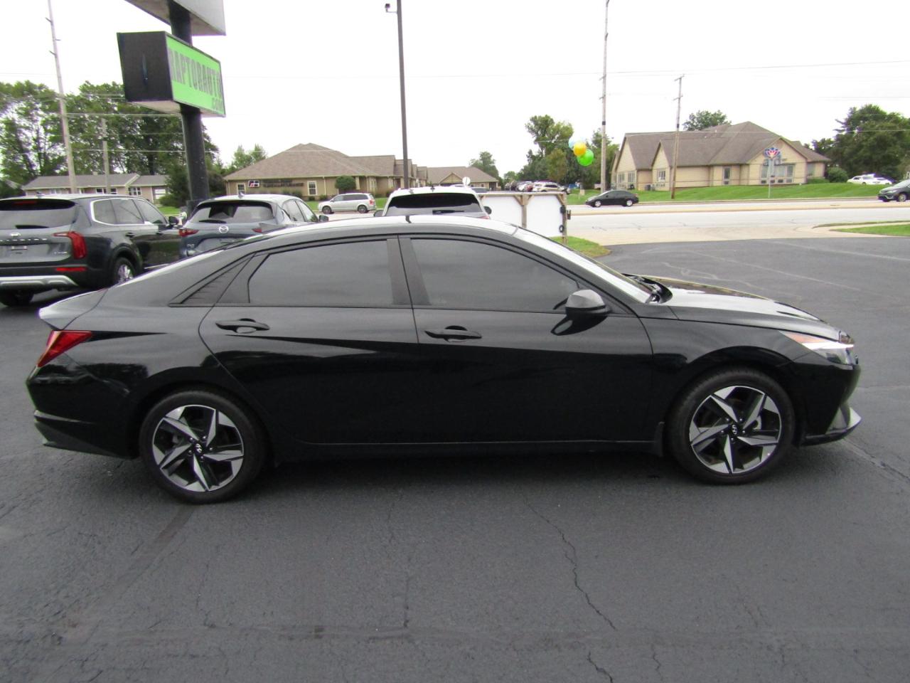 Hyundai Elantra SEL 2023