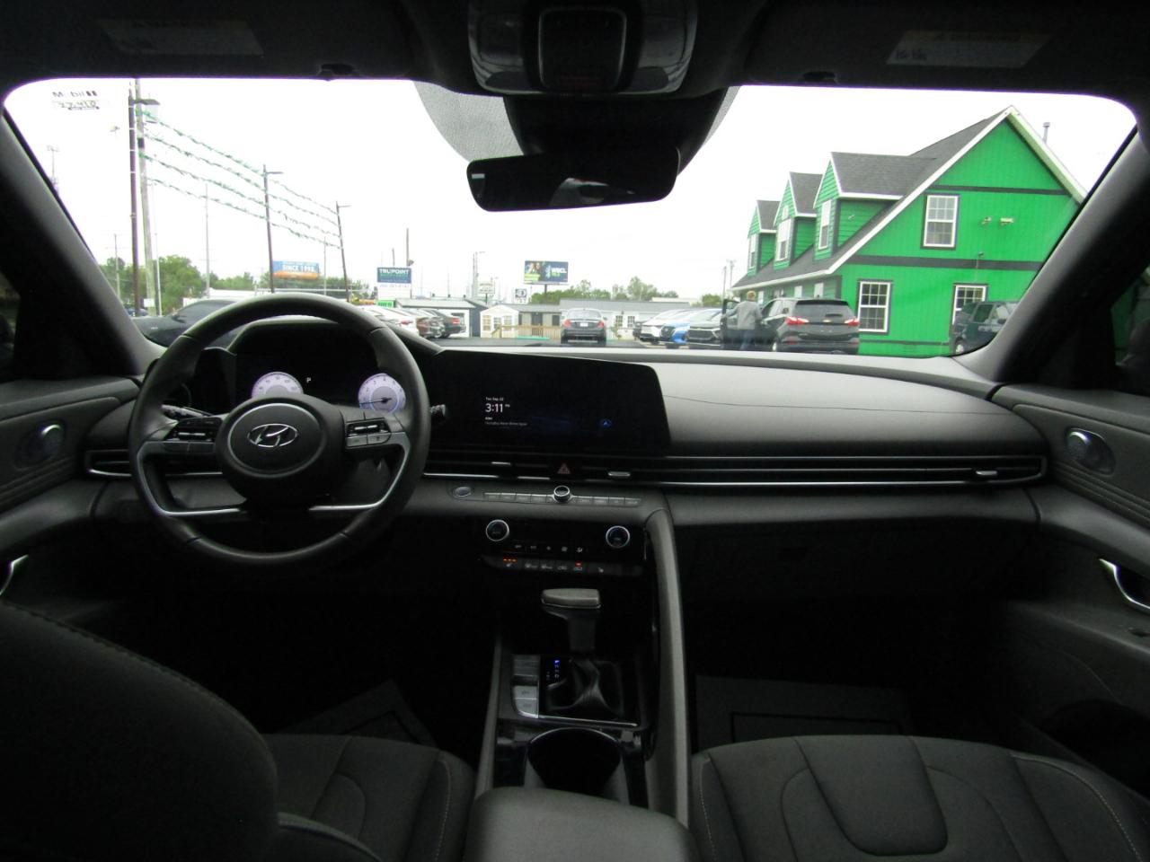 Hyundai Elantra SEL 2023