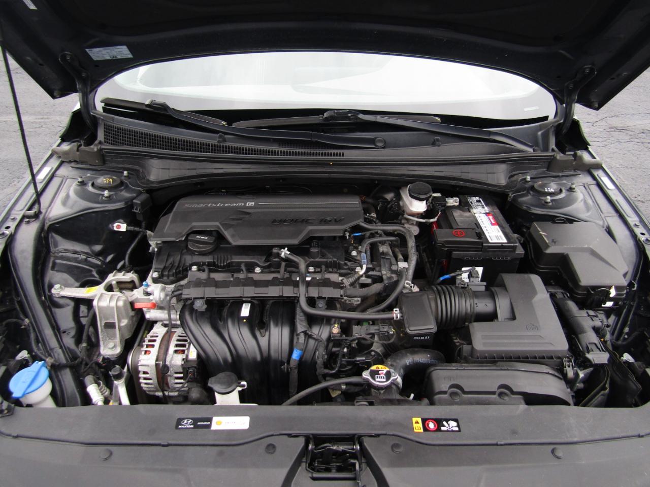 Hyundai Elantra SEL 2023