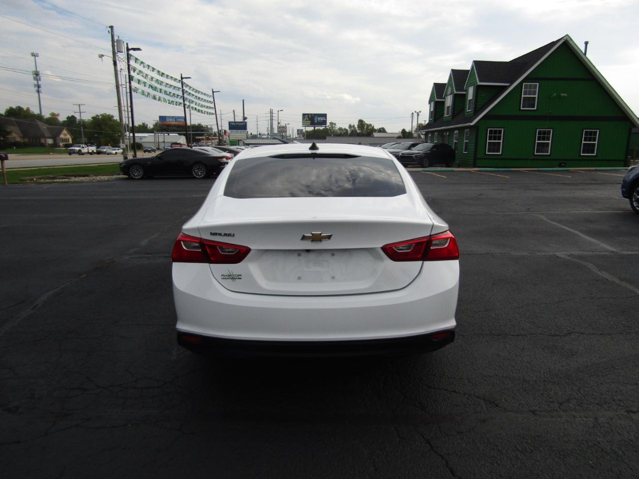 Chevrolet Malibu  2021