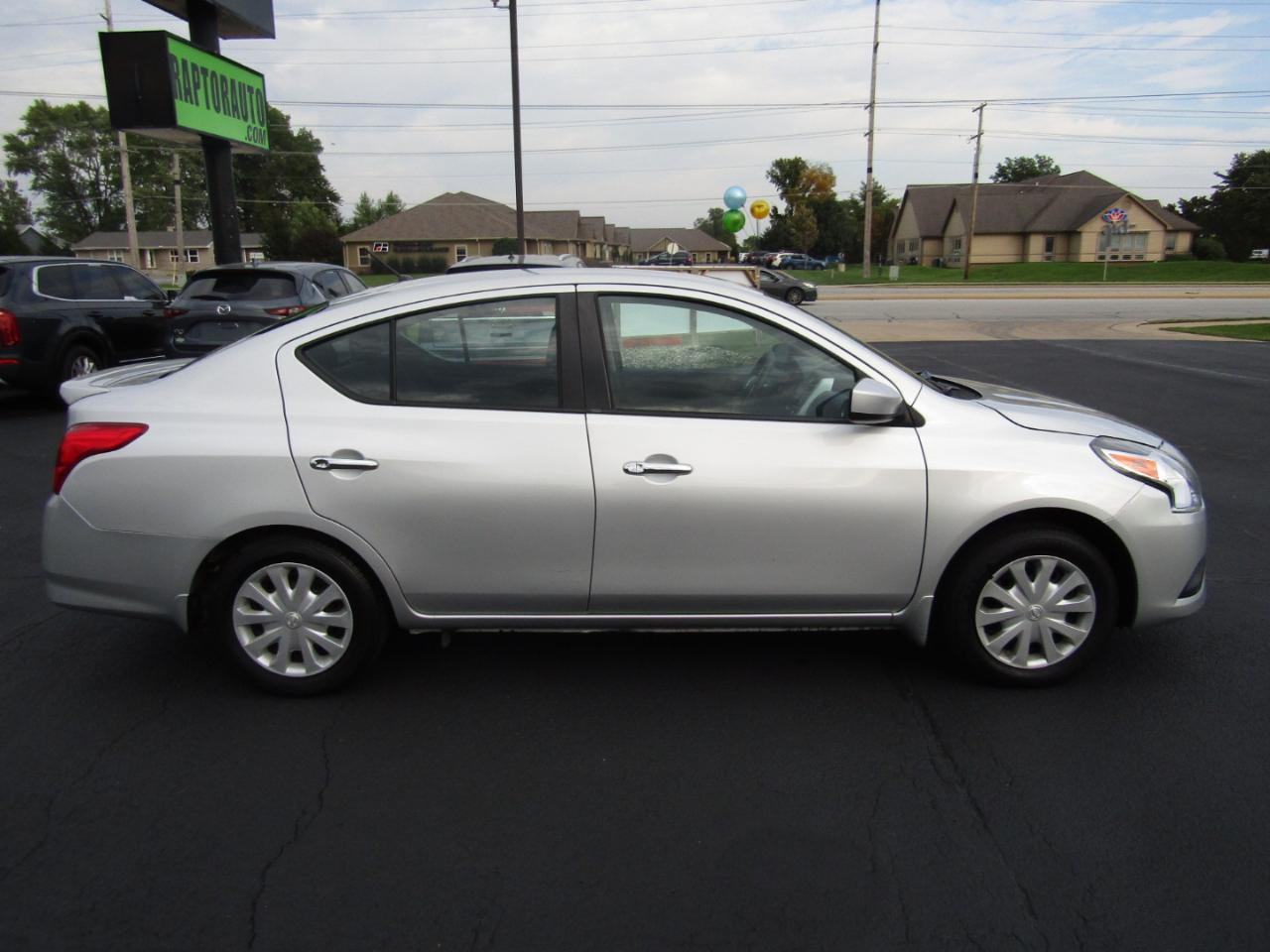 Nissan Versa S 2017