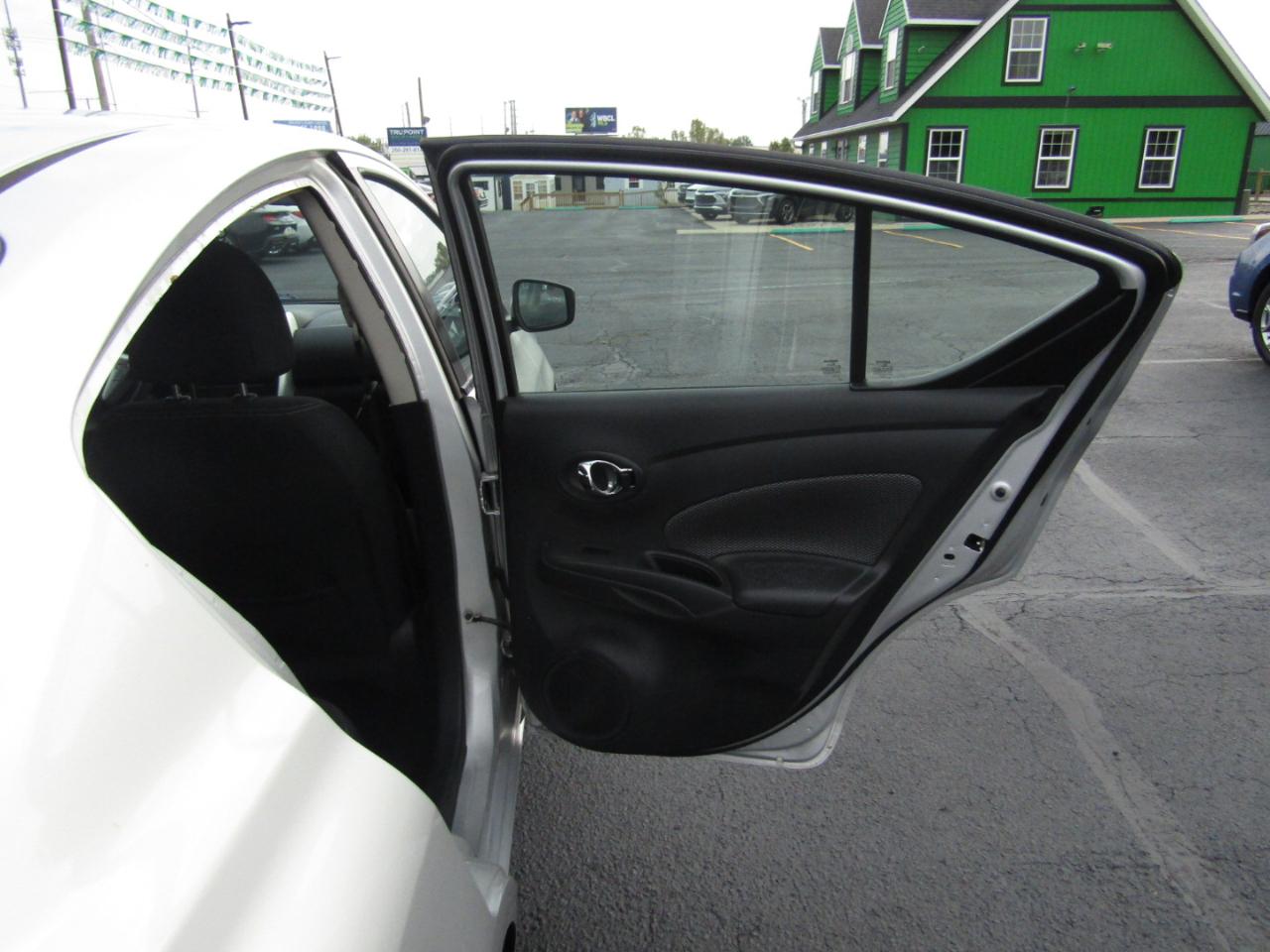 Nissan Versa S 2017
