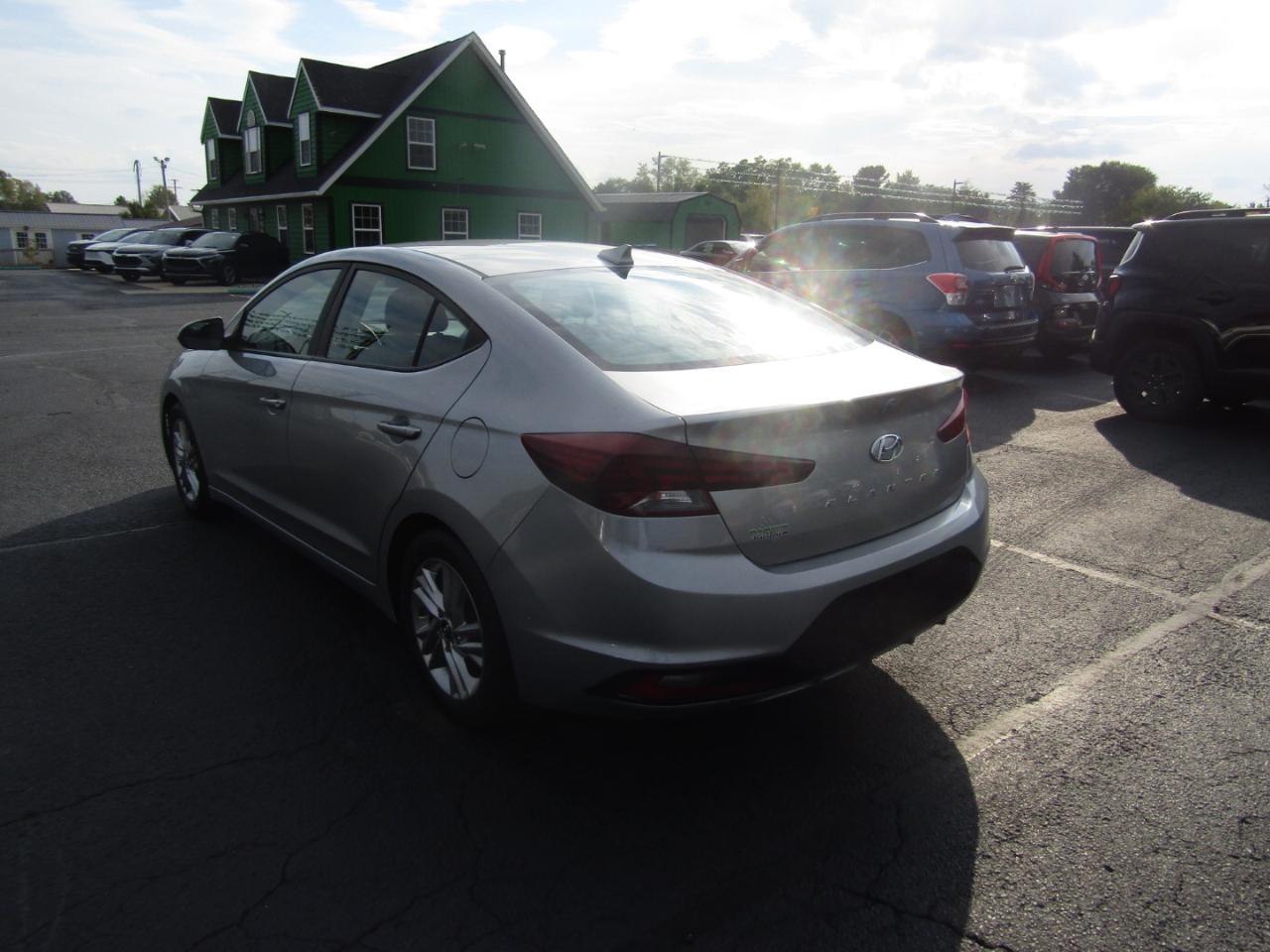 Hyundai Elantra Limited 2020