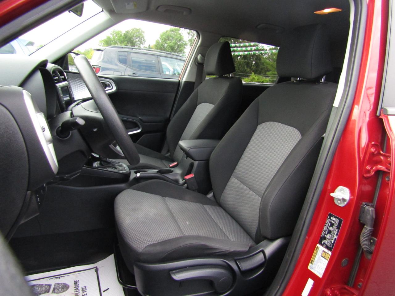 Kia Soul LX 2022