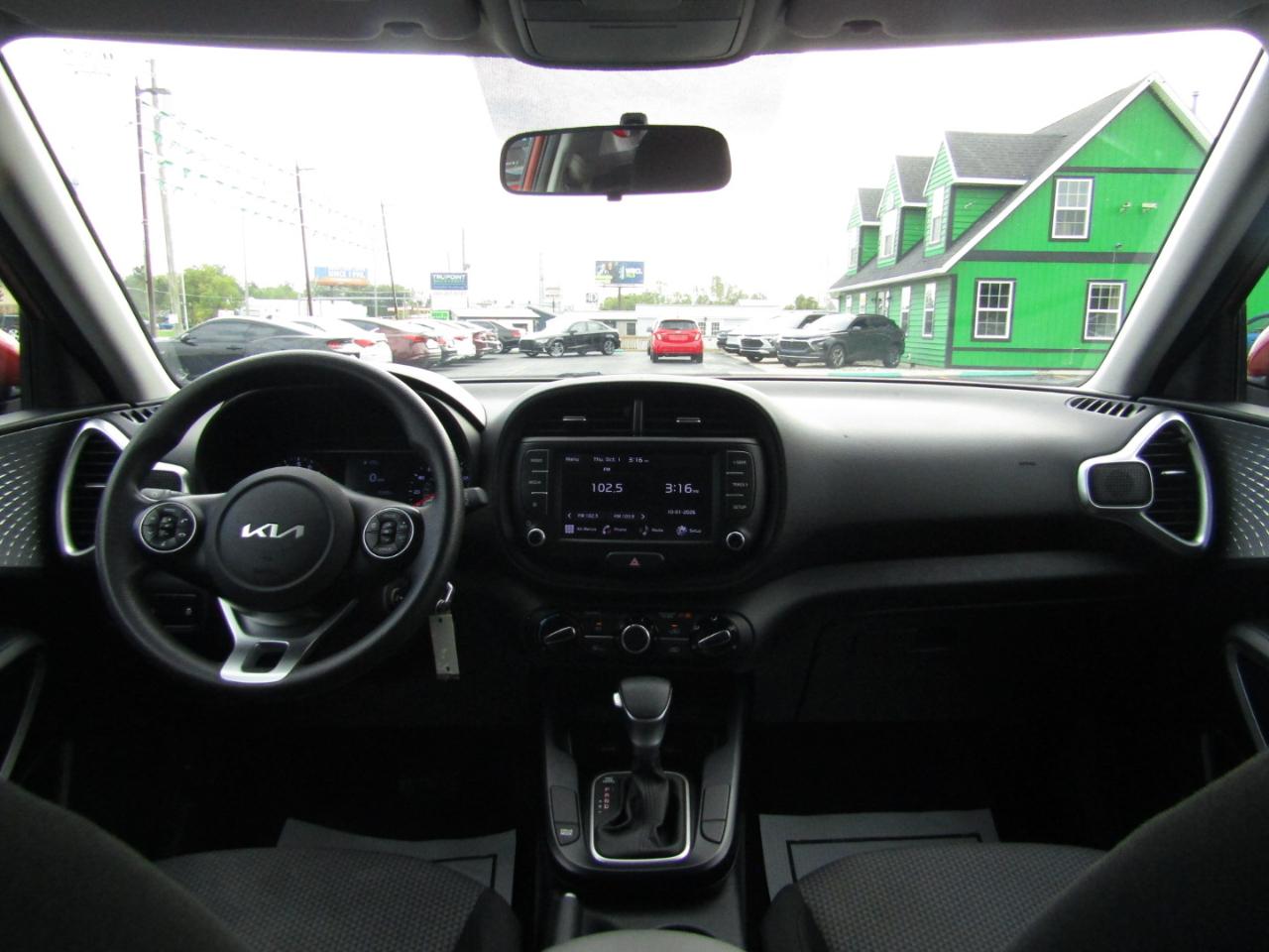 Kia Soul LX 2022