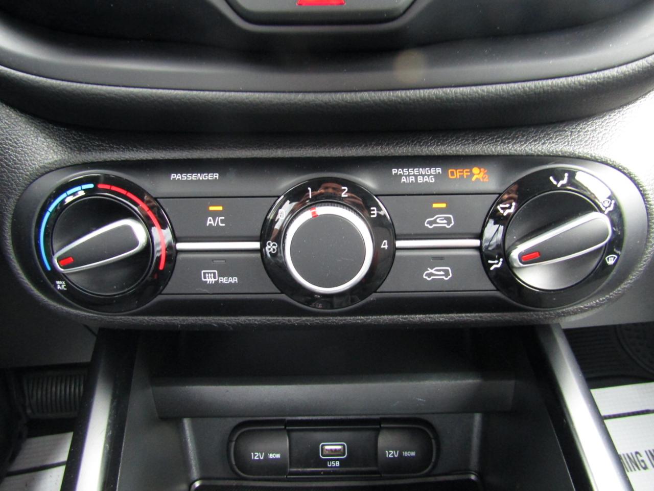 Kia Soul LX 2022