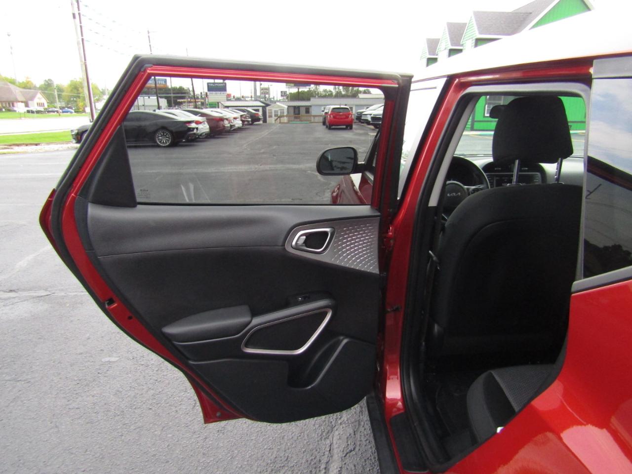 Kia Soul LX 2022