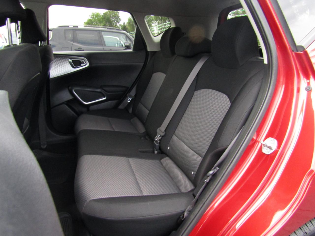 Kia Soul LX 2022