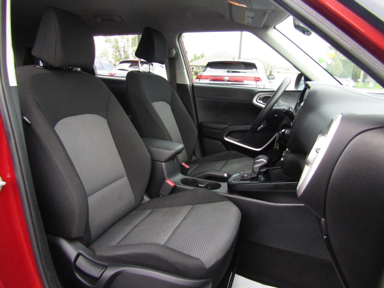 Kia Soul LX 2022