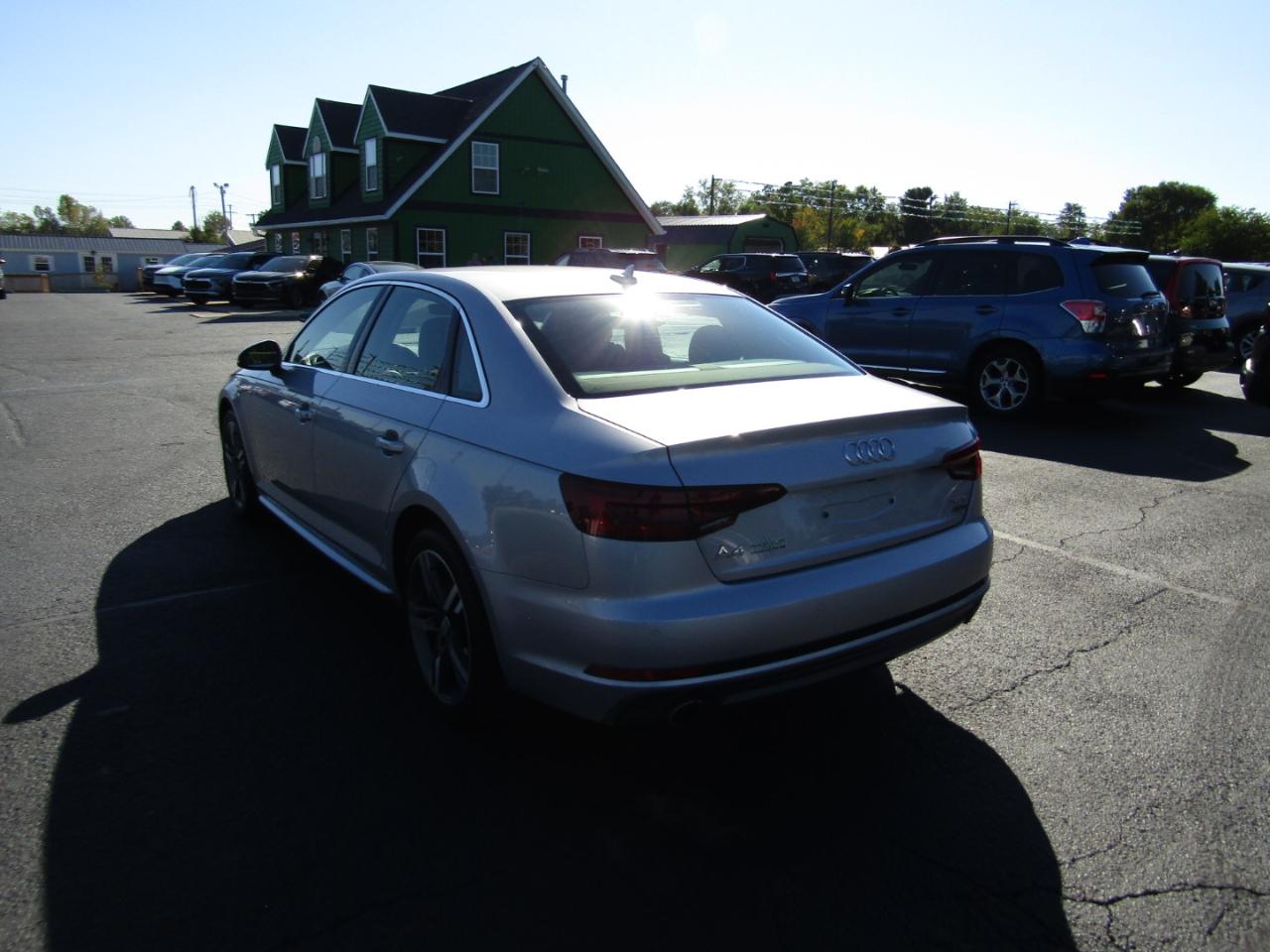 Audi A4 Premium Plus quattro 2018