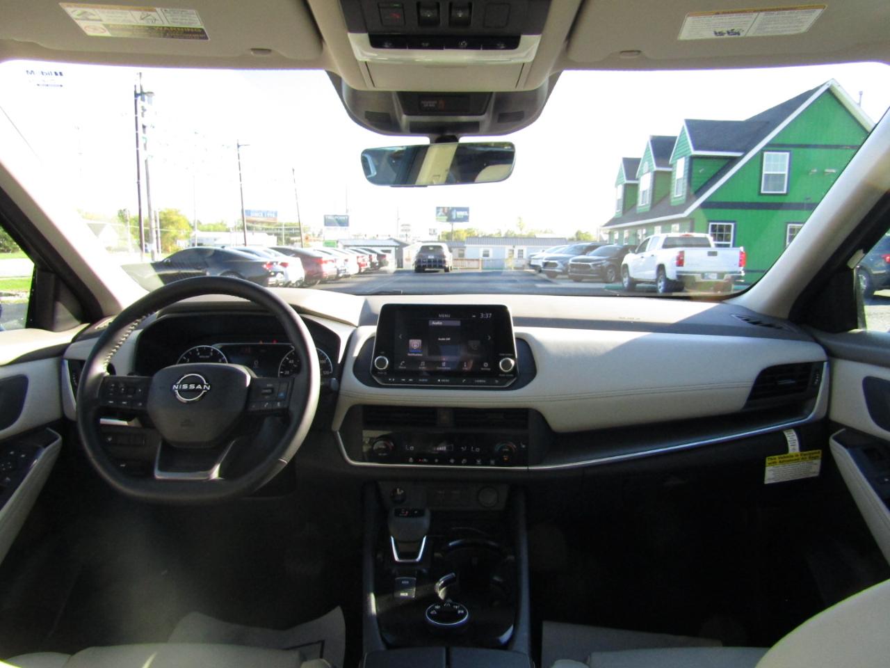 Nissan Rogue SV AWD 2026