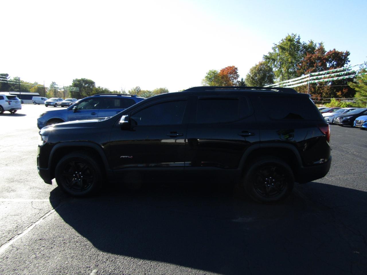 GMC Acadia SLE 2023